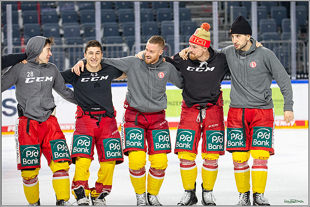 PENNY DEL; Koelner Haie- Duesseldorfer EG; Koeln, 16.12.2022